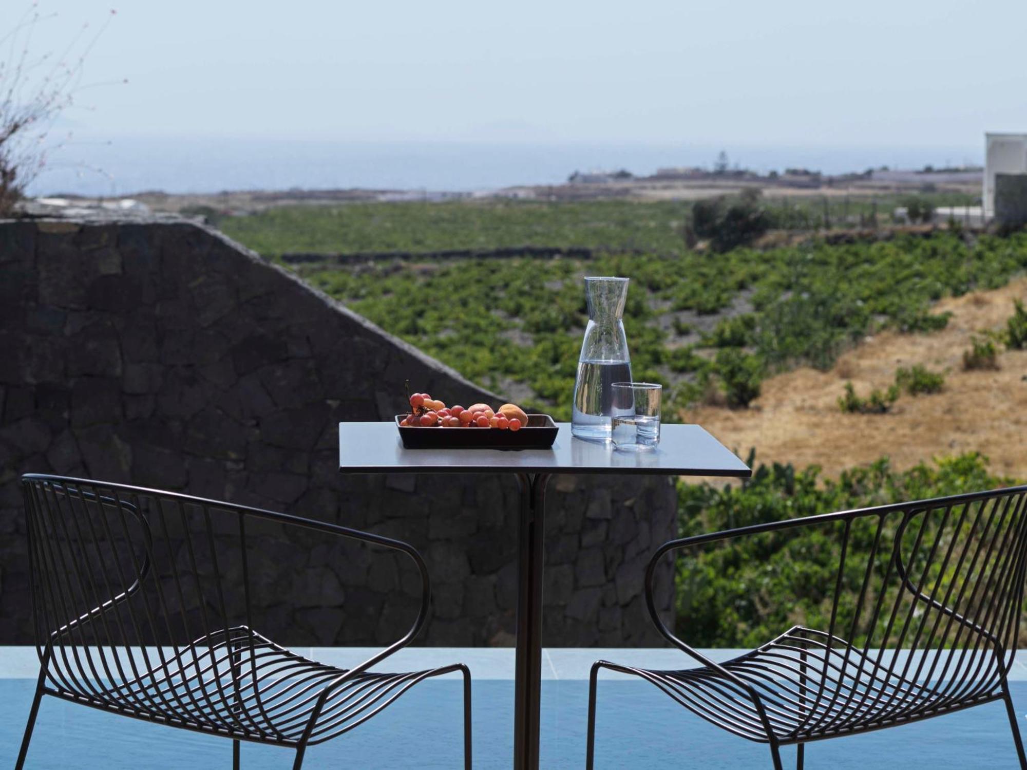 Vourvoúlos Magma Resort Santorini, In The Unbound Collection By Hyatt מראה חיצוני תמונה