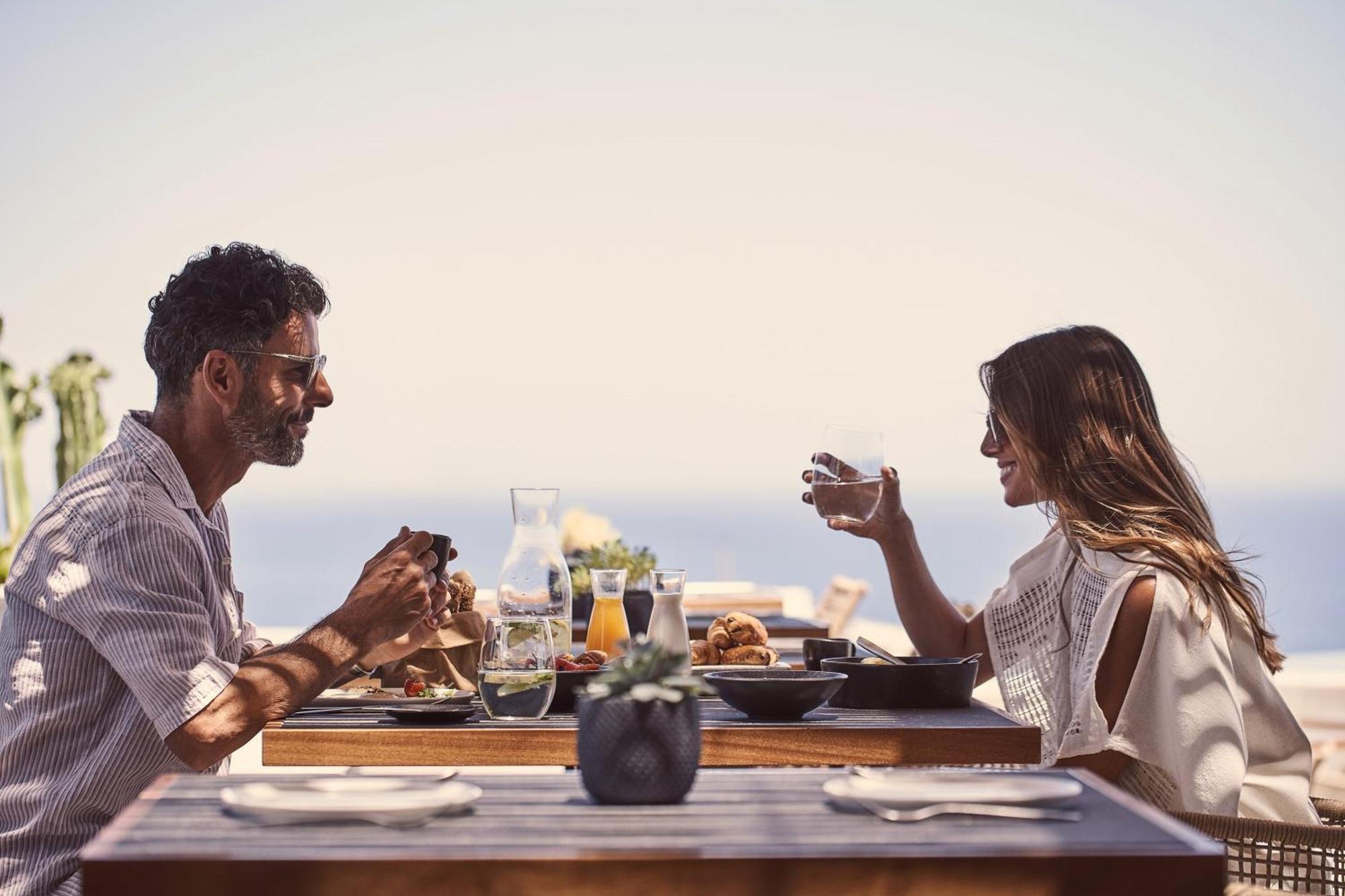 Vourvoúlos Magma Resort Santorini, In The Unbound Collection By Hyatt מראה חיצוני תמונה